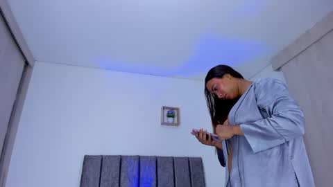 Alanna  online show from November 13, 11:20 am