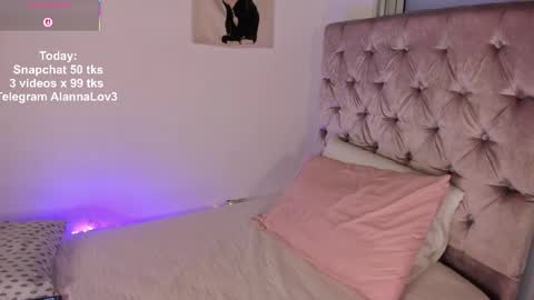 Snapshot of alannalove__ chatting on May 3, 10:05 pm Alanna online show from May 3, 10:05 pm
