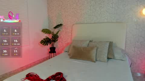 alannarouge online show from April 1, 11:22 am