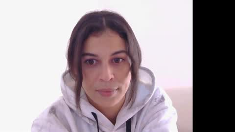 AllylicArabis online show from March 25, 2:01 pm