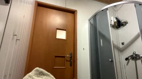 Snapshot of albe971088 chatting on October 10, 6:40 pm camiik online show from October 10, 6:40 pm