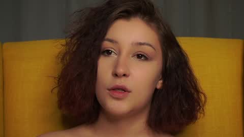 Snapshot of albertaellen chatting on January 17, 8:00 pm Hi all. My name is Stela and this is my first day here online show from January 17, 8:00 pm