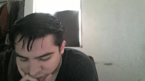 albertoarenas16 online show from May 28, 6:49 pm