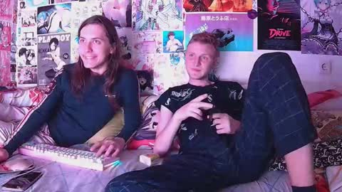 Snapshot of albertpainhate chatting on October 19, 8:20 pm Albert You can ------------ support me at online show from October 19, 8:20 pm