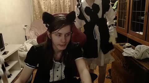 Albert You can ------------ support me at  online show from February 6, 9:29 pm