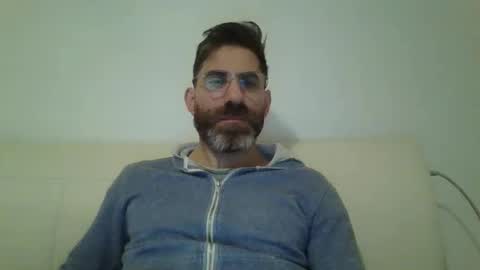 Snapshot of alcatrazcage chatting on December 4, 2:42 am Alcatrazcage online show from December 4, 2:42 am