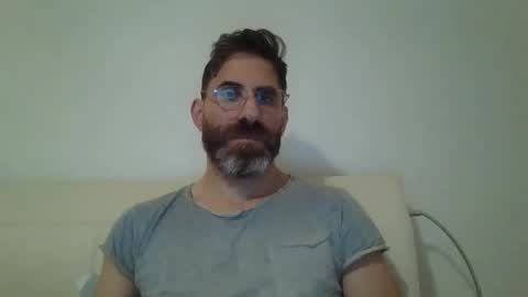 Snapshot of alcatrazcage chatting on December 4, 8:40 pm Alcatrazcage online show from December 4, 8:40 pm