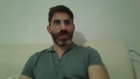 Snapshot of alcatrazcage chatting on December 19, 9:17 pm Alcatrazcage online show from December 19, 9:17 pm