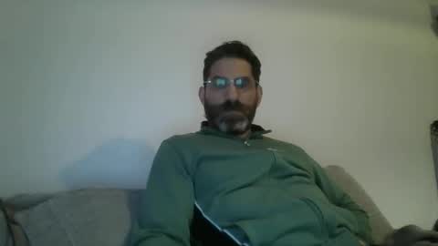 Snapshot of alcatrazcage chatting on December 27, 3:37 pm Alcatrazcage online show from December 27, 3:37 pm