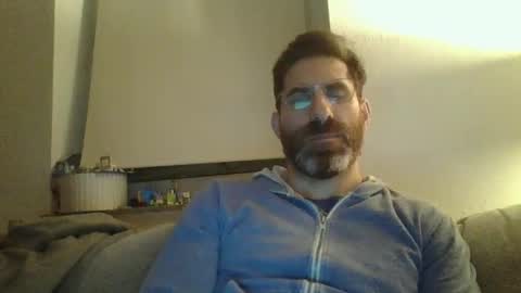Snapshot of alcatrazcage chatting on December 27, 10:16 pm Alcatrazcage online show from December 27, 10:16 pm