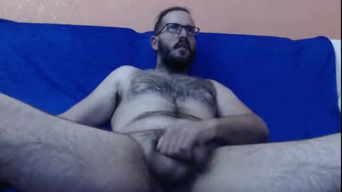 Snapshot of ale4623_ chatting on February 15, 3:28 pm Ale online show from February 15, 3:28 pm