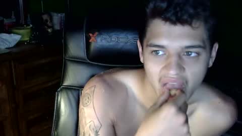 Snapshot of alej277901 chatting on May 31, 2:24 pm Terry Spike online show from May 31, 2:24 pm