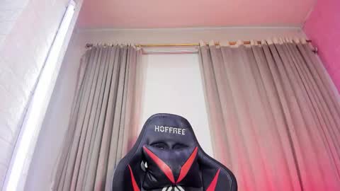 Aleja Hill online show from February 28, 1:17 am