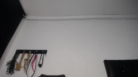 Snapshot of alejahornyx chatting on December 2, 7:27 pm alejahornyx online show from December 2, 7:27 pm