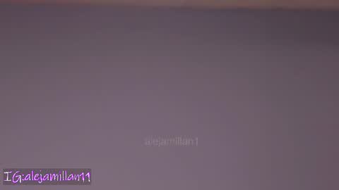 Snapshot of alejamillan1 chatting on July 8, 3:33 am night GTM -5 online show from July 8, 3:33 am