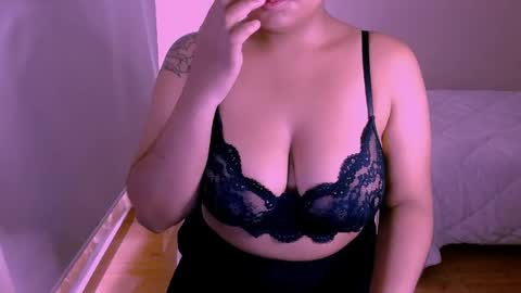 Alejandra  online show from May 31, 5:09 pm