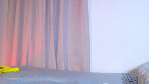 Snapshot of alejandra_dunn1 chatting on June 27, 6:46 pm alejandra_dunn1 online show from June 27, 6:46 pm