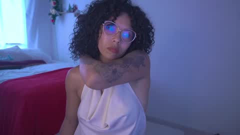 O.F alejandra h1998 stream 300 pm - 1100 pm online show from December 18, 9:29 pm