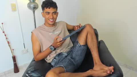 Snapshot of alejandro_williams chatting on June 8, 1:28 am Alejandro williams online show from June 8, 1:28 am