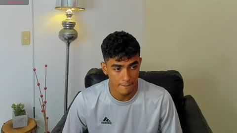 Snapshot of alejandro_williams chatting on June 23, 6:39 pm Alejandro williams online show from June 23, 6:39 pm