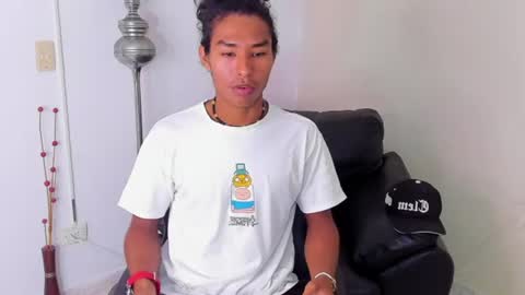 Snapshot of alejandro_williams chatting on July 5, 1:18 pm Alejandro williams online show from July 5, 1:18 pm
