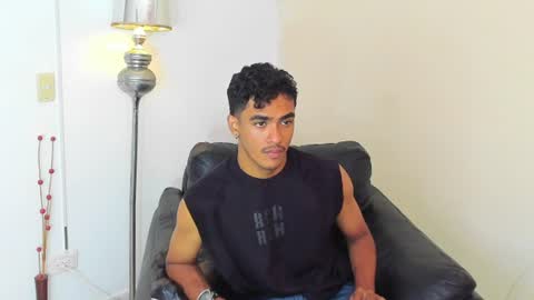 Snapshot of alejandro_williams chatting on July 8, 7:40 pm Alejandro williams online show from July 8, 7:40 pm