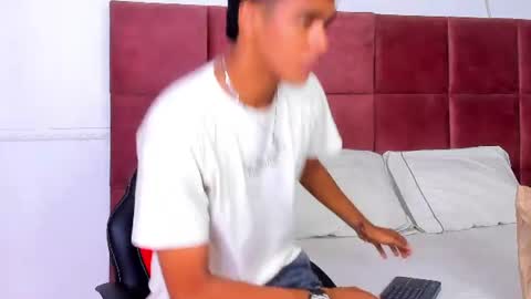 Snapshot of alejandro_williams chatting on July 10, 8:22 pm Alejandro williams online show from July 10, 8:22 pm