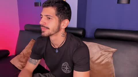 Alejo  online show from February 1, 2:10 am