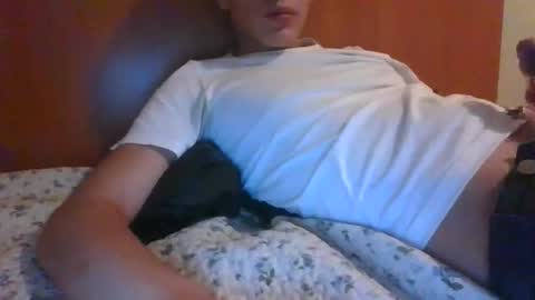 alejandroyque online show from March 30, 3:40 am