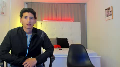 Snapshot of alejo_exotic chatting on April 26, 2:42 am alejo_exotic online show from April 26, 2:42 am