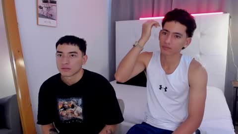 Snapshot of alejo_exotic chatting on May 8, 12:21 pm alejo_exotic online show from May 8, 12:21 pm
