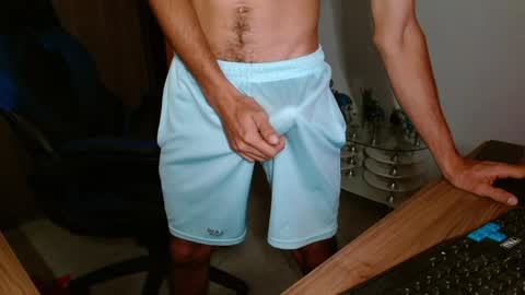 Snapshot of alejo_hot23 chatting on May 21, 11:56 pm David online show from May 21, 11:56 pm
