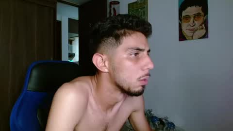 Snapshot of alejo_hot23 chatting on June 3, 2:03 am David online show from June 3, 2:03 am