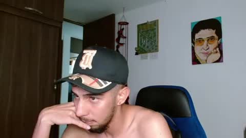 Snapshot of alejo_hot23 chatting on June 14, 2:24 am David online show from June 14, 2:24 am