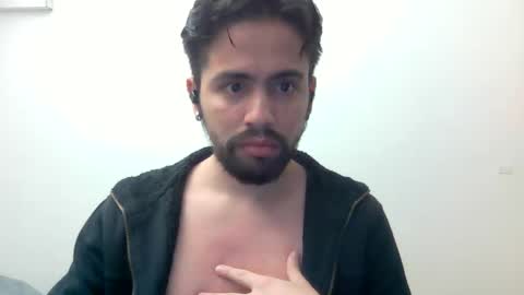alejo_shy online show from January 19, 3:21 am
