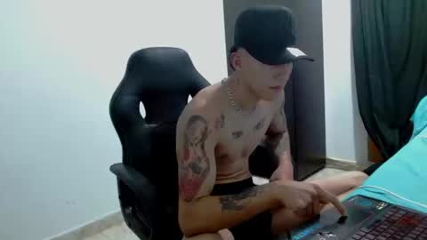 alejo online show from February 19, 5:03 am