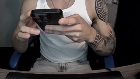 alejoduarte16 online show from February 8, 2:09 pm