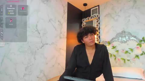 Snapshot of alejofoxx18 chatting on February 5, 7:31 pm Alejandro or Alejo online show from February 5, 7:31 pm