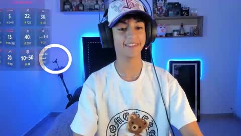 Snapshot of alejoo_storms chatting on November 10, 3:49 am alejo online show from November 10, 3:49 am