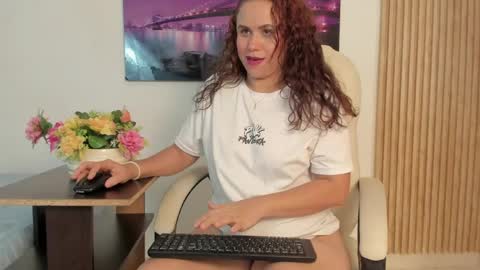 alennax online show from April 12, 12:10 pm