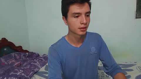 Alejandro online show from December 2, 3:15 am