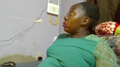 Noreen Kennth and Emilly online show from April 15, 8:10 am