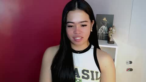 Snapshot of alesha_vibe_me chatting on April 5, 7:55 pm alesha_vibe_me online show from April 5, 7:55 pm