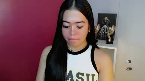 Snapshot of alesha_vibe_me chatting on April 6, 7:04 pm alesha_vibe_me online show from April 6, 7:04 pm