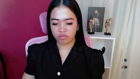 Snapshot of alesha_vibe_me chatting on April 8, 8:14 am alesha_vibe_me online show from April 8, 8:14 am