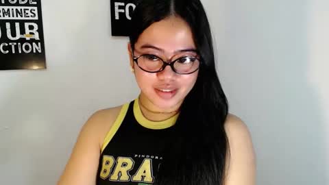 Snapshot of alesha_vibe_me chatting on April 20, 9:38 pm alesha_vibe_me online show from April 20, 9:38 pm
