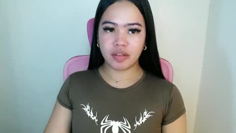 Snapshot of alesha_vibe_me chatting on April 26, 4:26 pm alesha_vibe_me online show from April 26, 4:26 pm