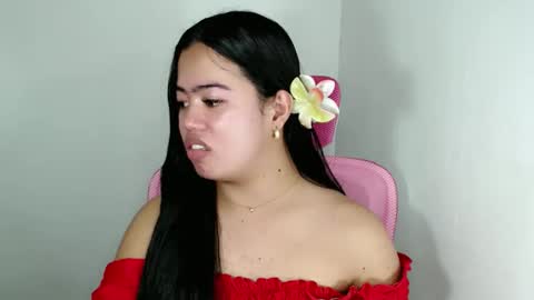 Snapshot of alesha_vibe_me chatting on May 21, 8:49 pm alesha_vibe_me online show from May 21, 8:49 pm