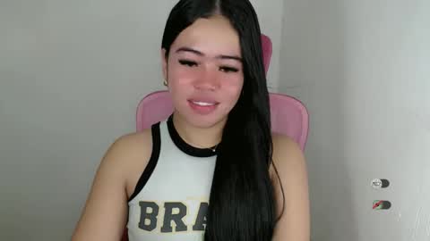 Snapshot of alesha_vibe_me chatting on June 5, 1:28 pm alesha_vibe_me online show from June 5, 1:28 pm