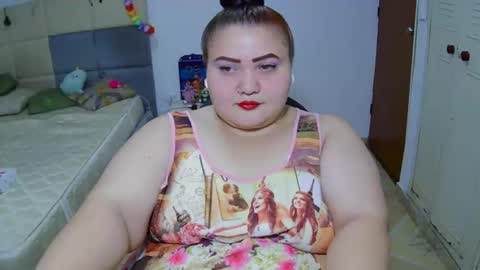 Snapshot of alesia_jones01 chatting on April 18, 5:11 am Alesia jones01 online show from April 18, 5:11 am